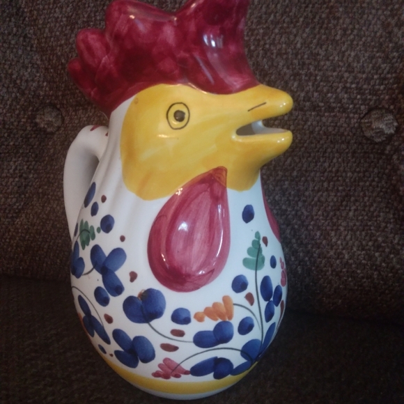 Deruta chicken pitcher
